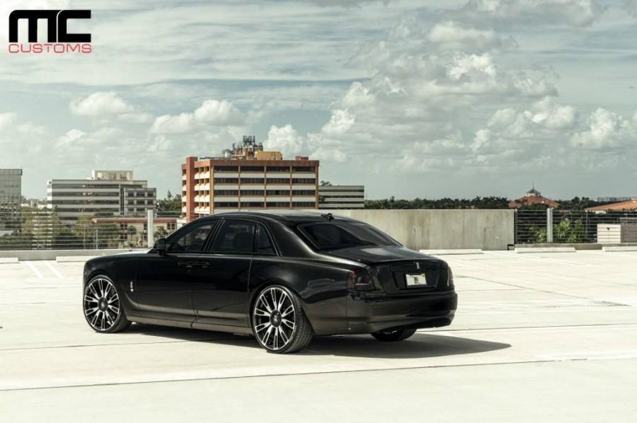  Rolls-Royce Ghost by MC Customs 2018 года  (фото 9 из 10)